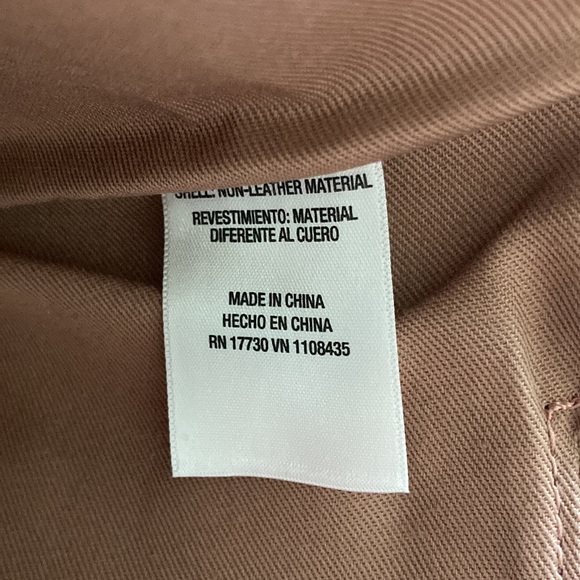 Universal Thread Clutch. Light Mauve Color. - Picture 7 of 7